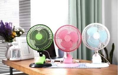 電風(fēng)扇才開(kāi)了幾個(gè)小時(shí)就風(fēng)變小并“軟弱無(wú)力”？專家犀利剖析，拿修理單來(lái)解決